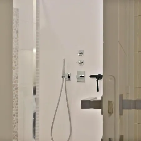 Huswell - Renovated On Location In 't Zoute Apartment